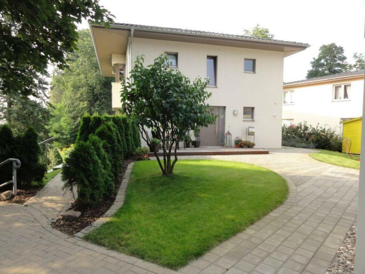 Villa Am Weinberg Waren  Buitenkant foto